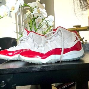 Kids Jordan 11 Cherry